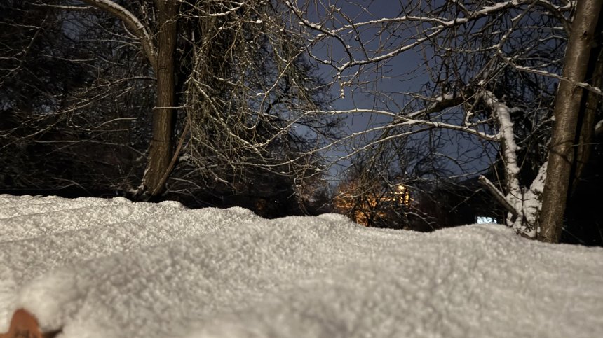 Затвориха пътя Варна - Бургас, до 15 см е снежната покривка в Смолянско