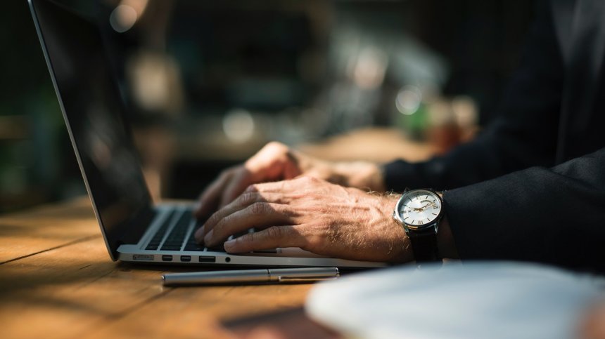 В сайт за запознанства изтекоха военни тайни за конфликта в Украйна