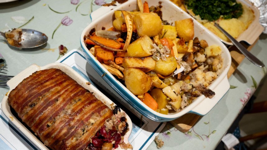 Лесно е да не преядем по Коледа и Нова година