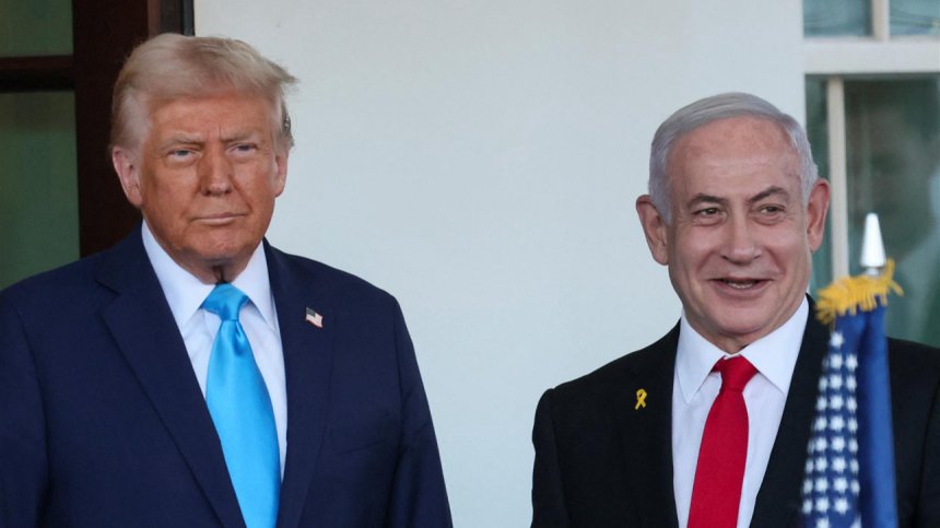 Символиката на златния пейджър, подарен на Доналд Тръмп от Бенямин Нетаняху