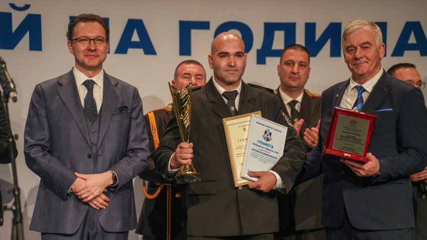 "Полицай на годината": Герои в униформа, подпомагани от служебните кучета на МВР