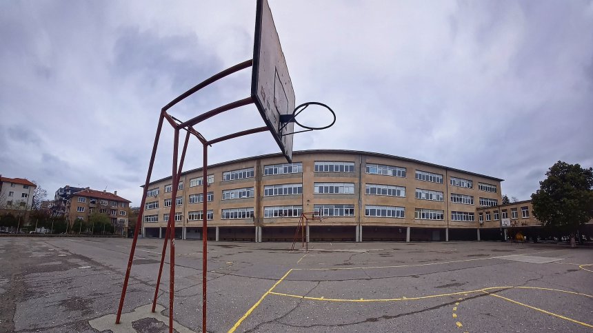 Германия и Австрия са фаворити на кандидат-студентите ни, на Острова стана много скъпо