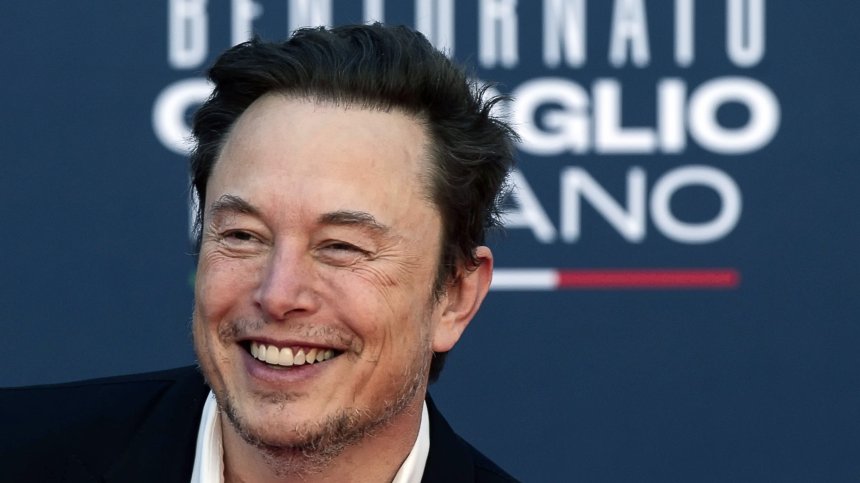 Илън Мъск получава $56 млрд. от акционерите на Tesla?