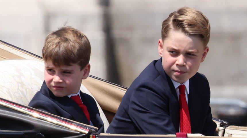 Принц Джордж вече не може да лети с баща си