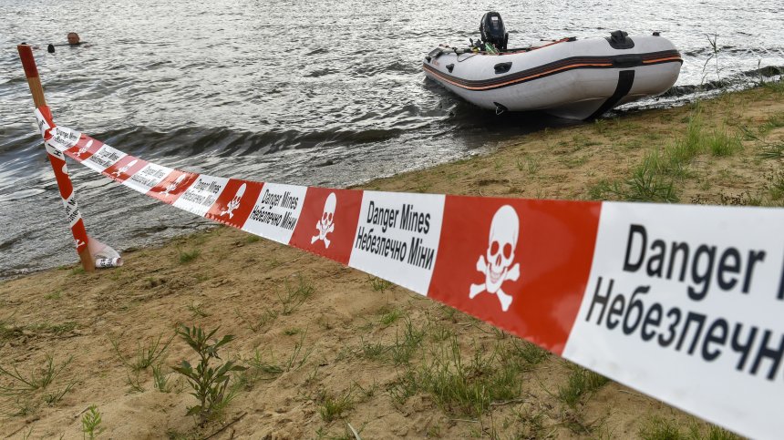 Взривове в Черно море убиха трима плажуващи край Одеса