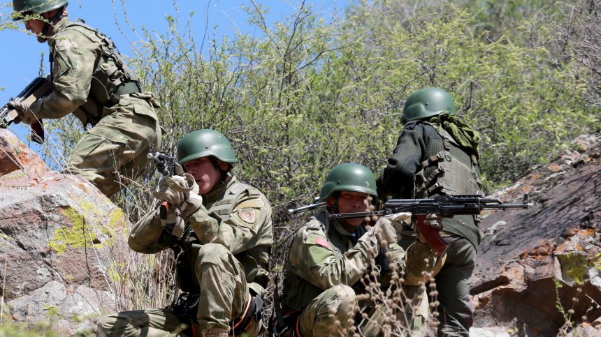 Над 31 души са загинали при въоръжения конфликт между Киргизстан и Таджикистан