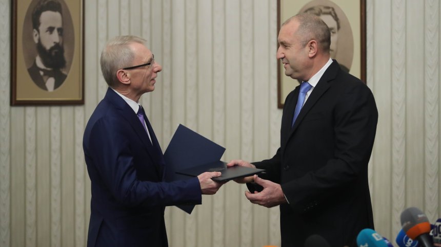 НС решава ще има ли редовно правителство, гласува проектокабинета "Денков"