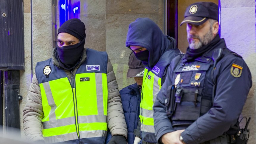 Огромен удар срещу наркомафията в Испания, иззеха тонове наркотици