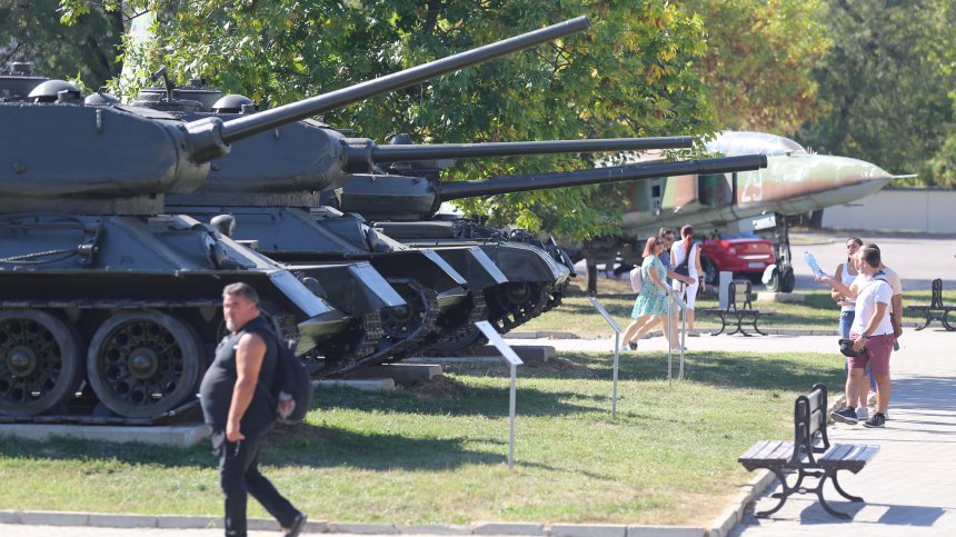 Вход свободен, нови изложби и празнична програма в НВИМ