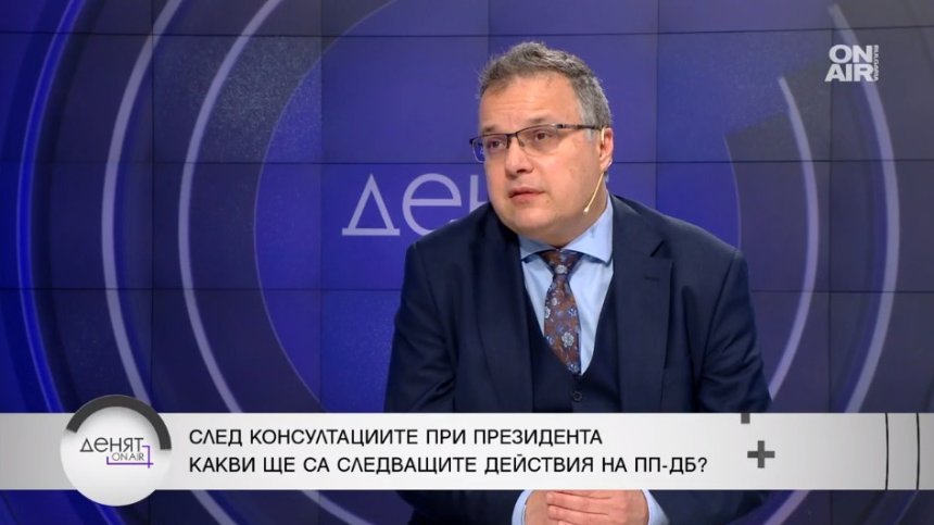 Стоян Михалев, ПП-ДБ: Радев нарочно бърза, на служебните кабинети им се услажда властта