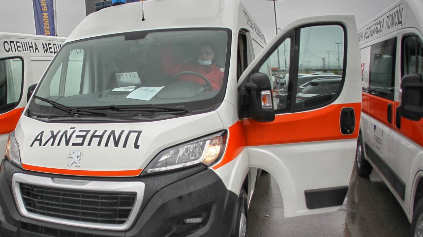 Блъснаха възрастен мъж на пешеходна пътека в Смолян