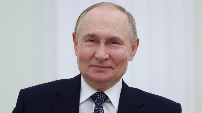 Владимир Путин призова 135 000 руснаци на задължителна военна служба