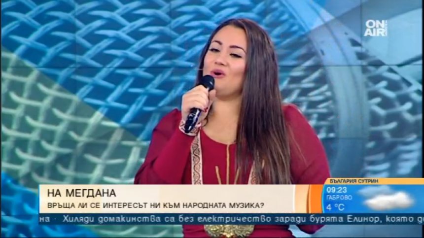 Народната певица Теди Еротеева: С песен всичко се получава с лекота