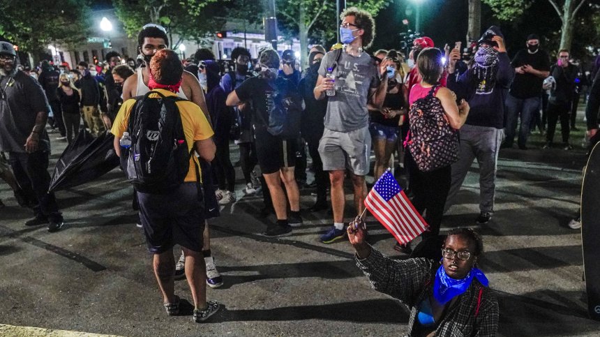 Простреляният афроамериканец от Уисконсин призна - имал е нож