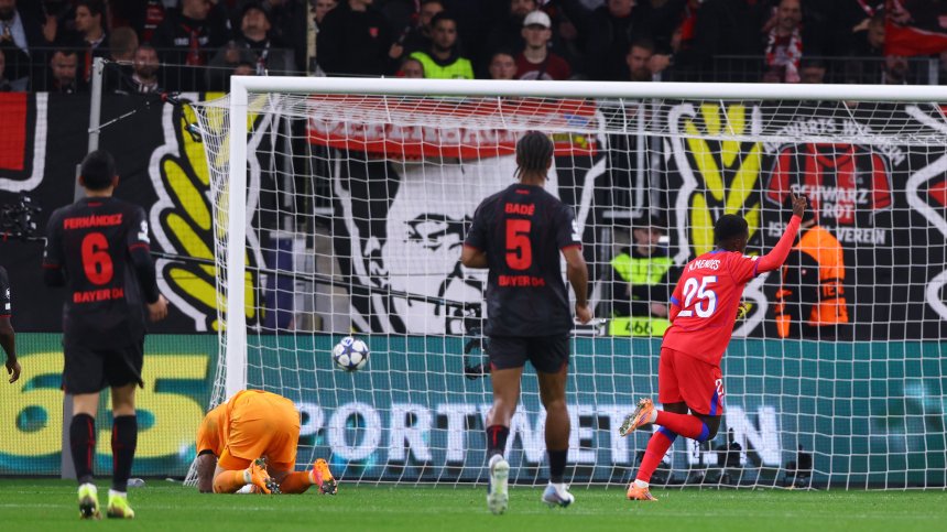 ПСЖ попиля "Байер" (Леверкузен) със 7:2, ПСВ вкара 6 гола на "Наполи"