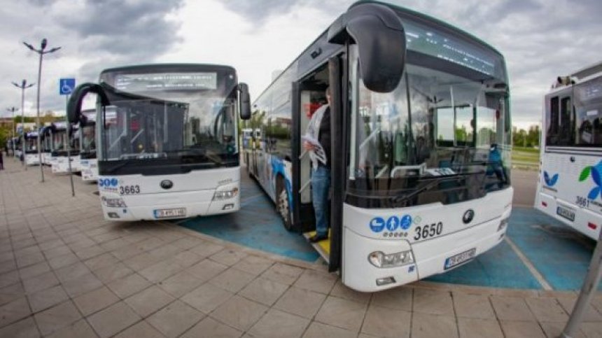 Варненци с безплатен градски транспорт в новогодишната нощ