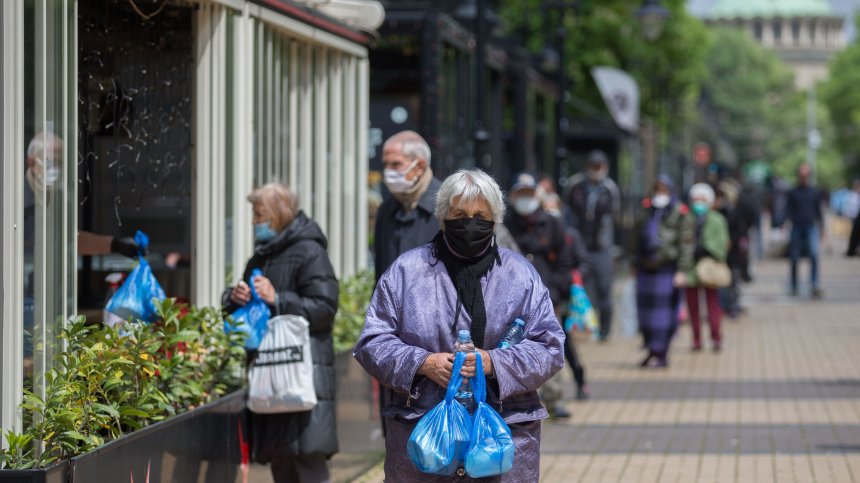 Много българи вярват, че кризата ще продължи и след септември