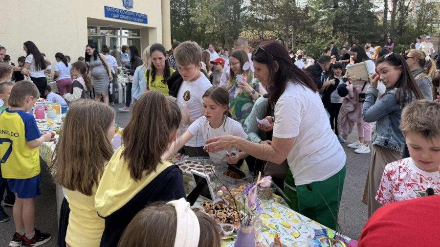 Деца от българско училище събраха 5300 лв. за пострадалите при пожара в Кочани