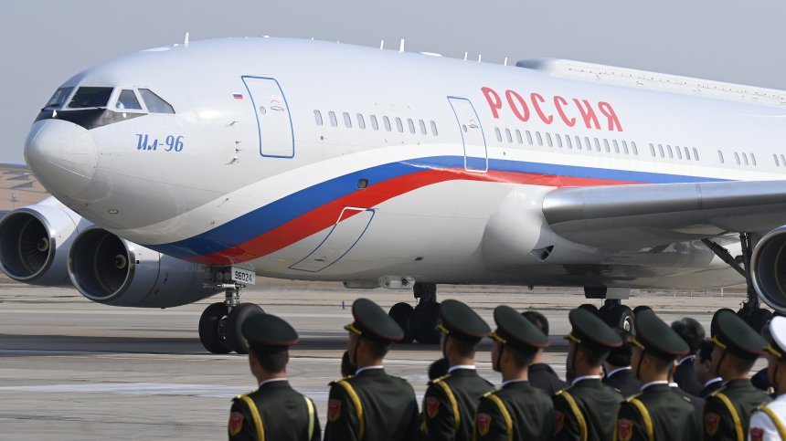 Москва: Още е рано да питаме България дали ще пусне самолета на Путин през територията си