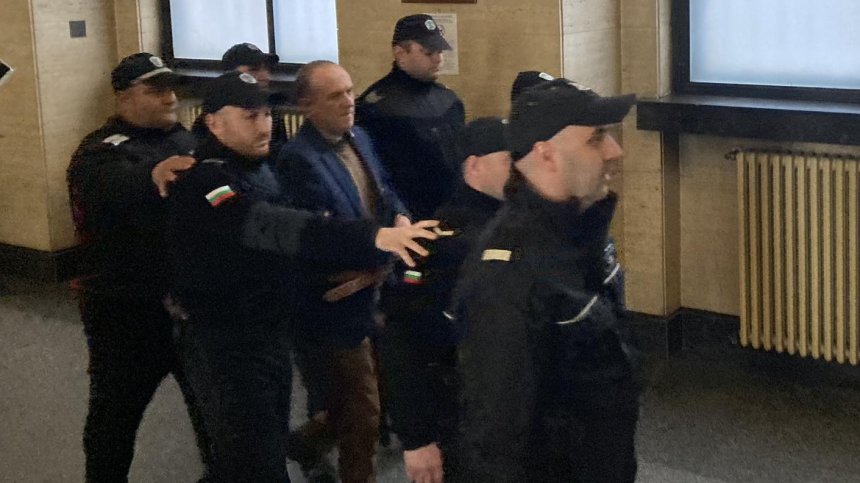 Гледат при закрити врата делото срещу задържания за шпионаж служител на ГДБОП