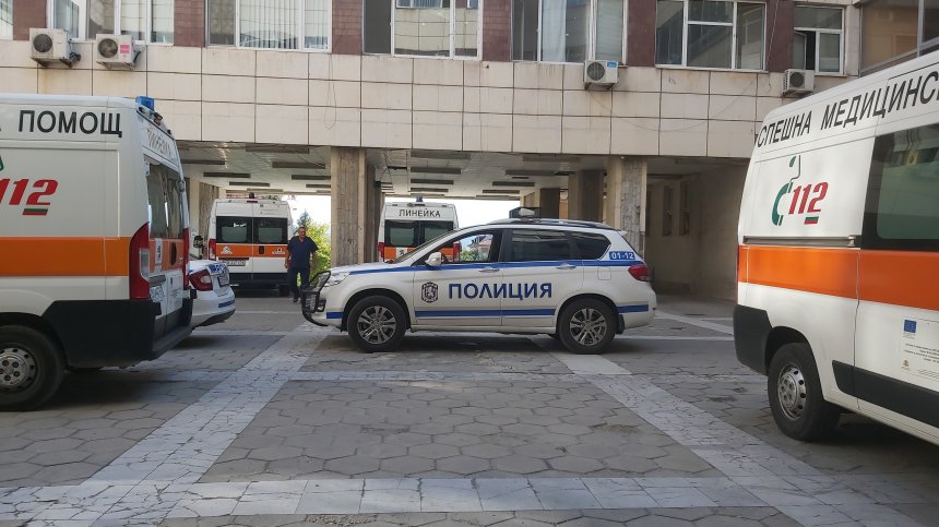 Разследват полицай, набил 18-годишен в Благоевград