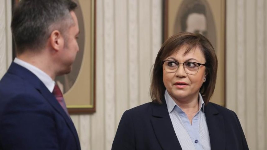 Нинова за изнесеното оръжие: Чакам Христо Иванов да каже, че лично го е карал с лодка от Росенец до Киев