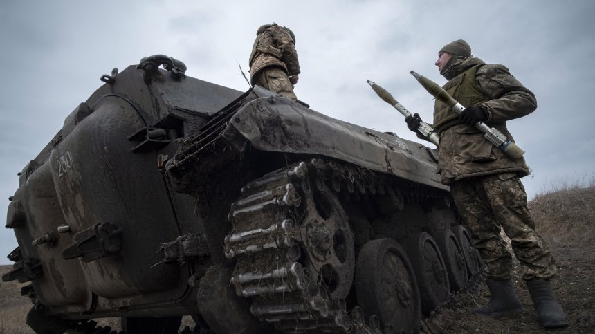 Русия нанесе удари по склад с военна техника в Украйна
