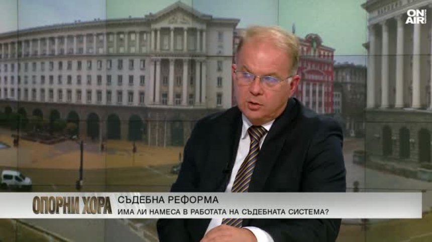 Радомир Чолаков: Моралната дилема се задълбочава