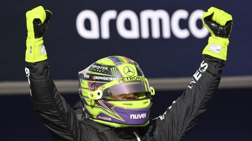 Хамилтън с първи полпозишън от две години насам: Не го очаквах