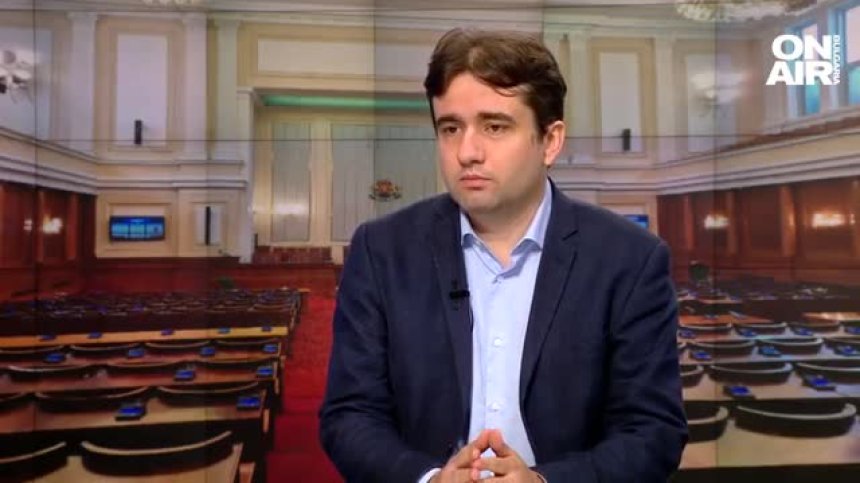 Божанов, ПП-ДБ: Целим конституционно мнозинство, ще има промени в проектокабинета "Денков"