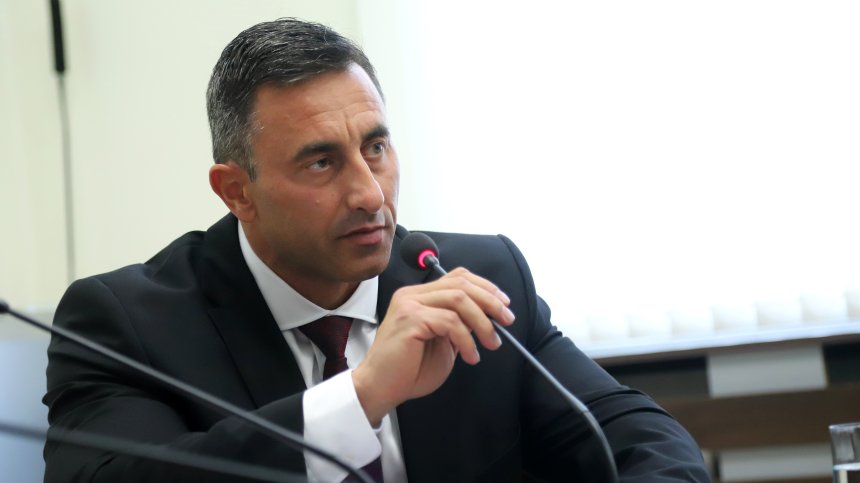 ГЕРБ обвини Спецов в данъчна измама, Асен Василев го прикривал с месеци