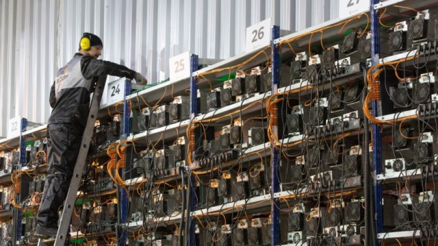 Путин даде зелена светлина на копаенето на криптовалути