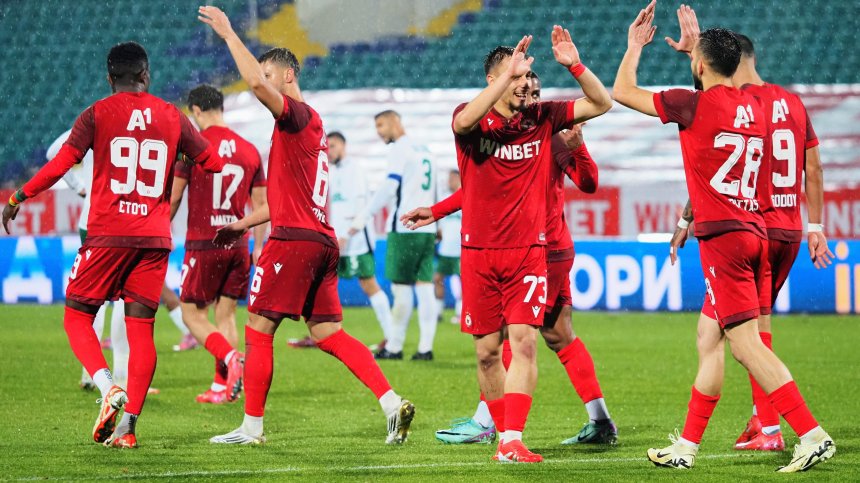 ЦСКА си поигра с огъня, но мина през Севлиево в турнира за Купата