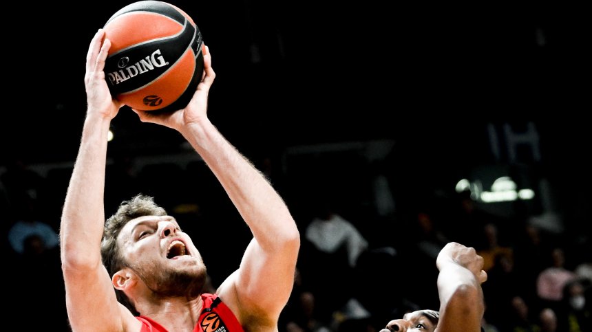 Страхотно представяне на Везенков при нова победа на "Олимпиакос" в Евролигата