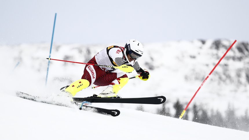 Алберт Попов с чудесен първи манш във Вал д'Изер