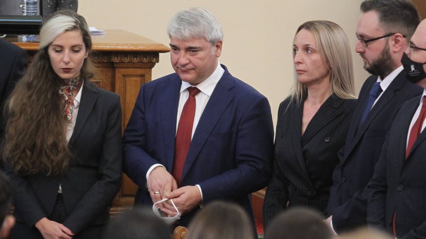 12 нови депутати положиха клетва