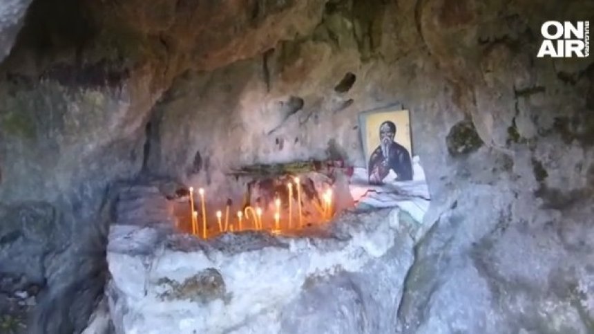 Смирение и единение в деня на Св. Иван Рилски - доближиха ли се депутатите?