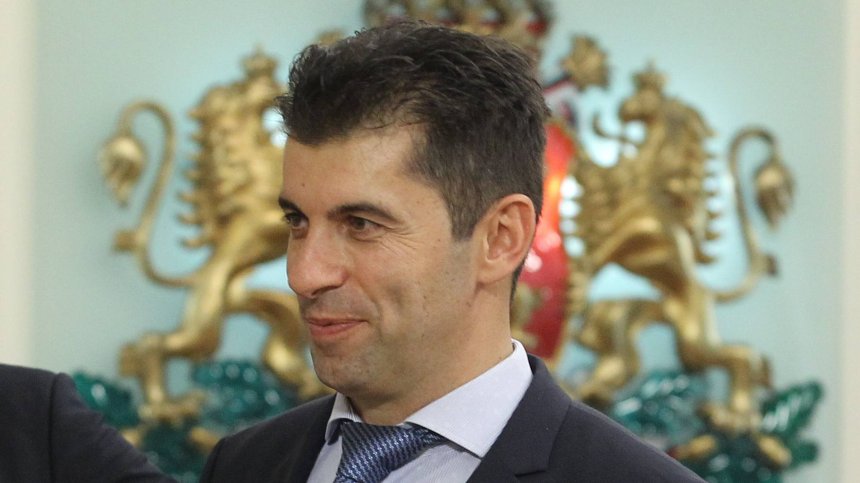 ГЕРБ атакува Кирил Петков: Директорите в ББР взимат огромни заплати