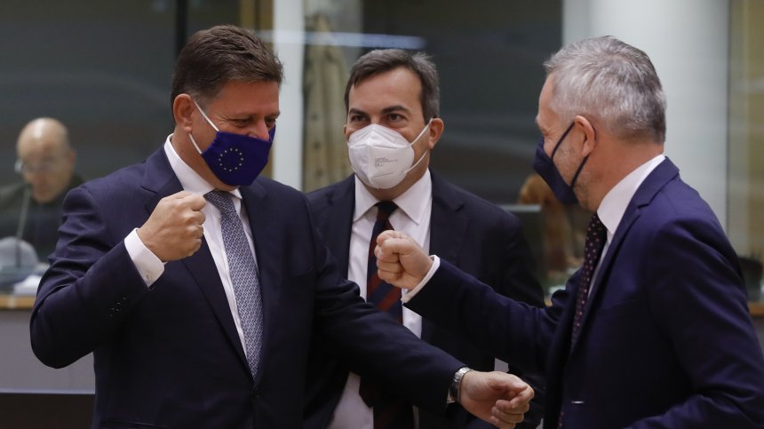 Германия: Кризата с подводниците е тревожен сигнал за всички в ЕС
