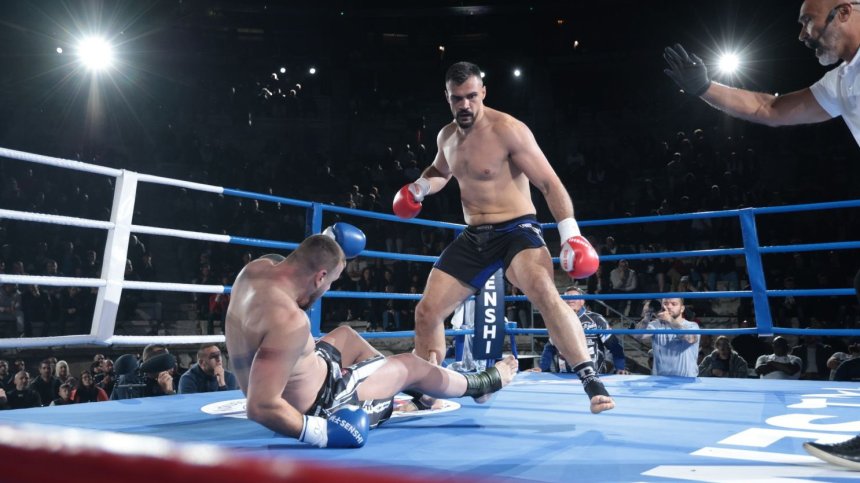 Франческо Джая нокаутира категорично Мариус Мунтеану и разтърси Пловдив 