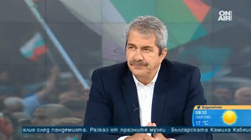 Евгений Михайлов: Младите ще бъдат използвани, цели се провокация