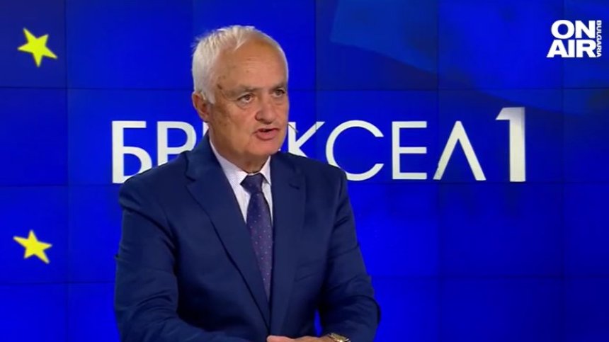 Ген. Запрянов: Изпращаме въоръжение, необходимо на Украйна, за да си върне териториите