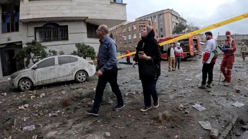 Масирани взривове в Техеран след атаки на САЩ и Израел