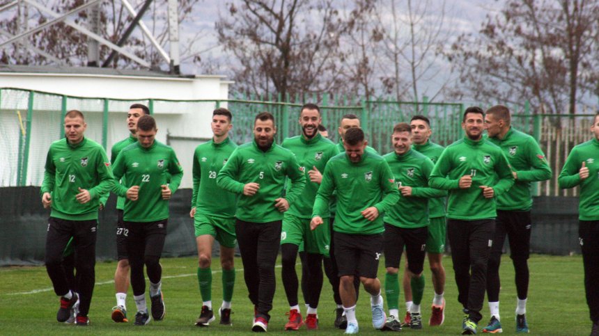 "Пирин" удари "Литекс" и се завърна в Първа лига