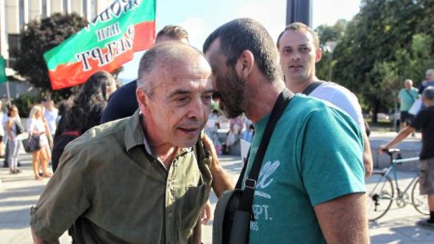 Доц. Мангъров препоръча важна ваксина за бременни и малки деца