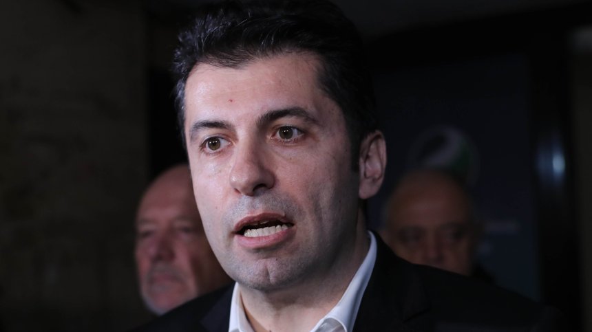 Петков: Няма да водим разговори с ГЕРБ за общи министри в служебен кабинет