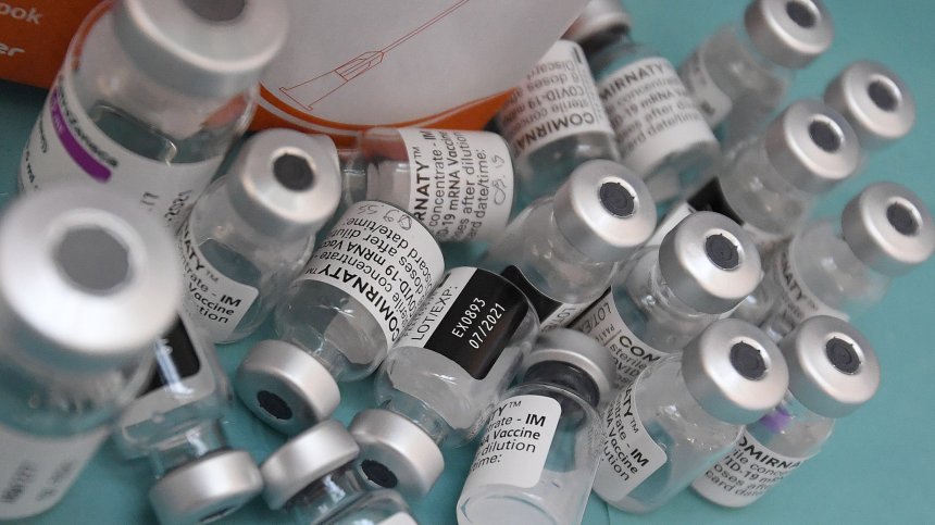 Откриха фалшиви ваксини срещу Ковид-19, представяни за Pfizer