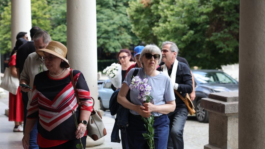 България си взе последно сбогом с Надежда Захариева