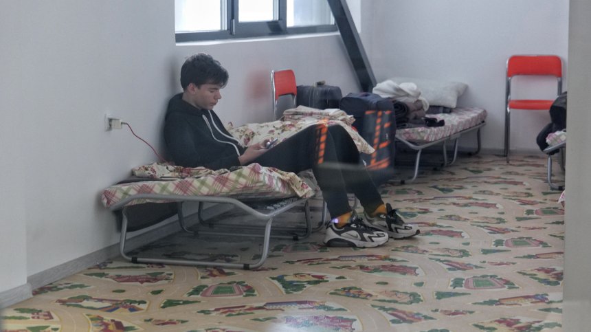 Петков сменил шефа на Агенцията за бежанците заради несправяне с кризата