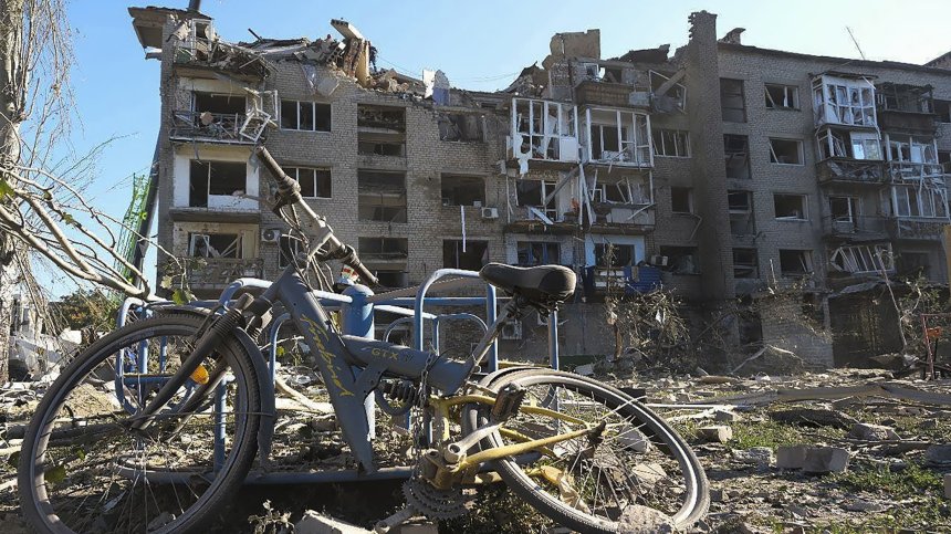 Русия твърди, че е поразила военен команден пост в Покровск, а Украйна - цивилни сгради